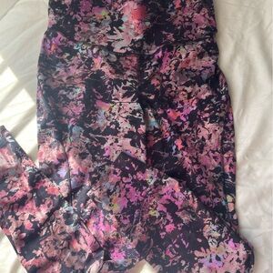 Lululemon size 6 fast and free leggings for running